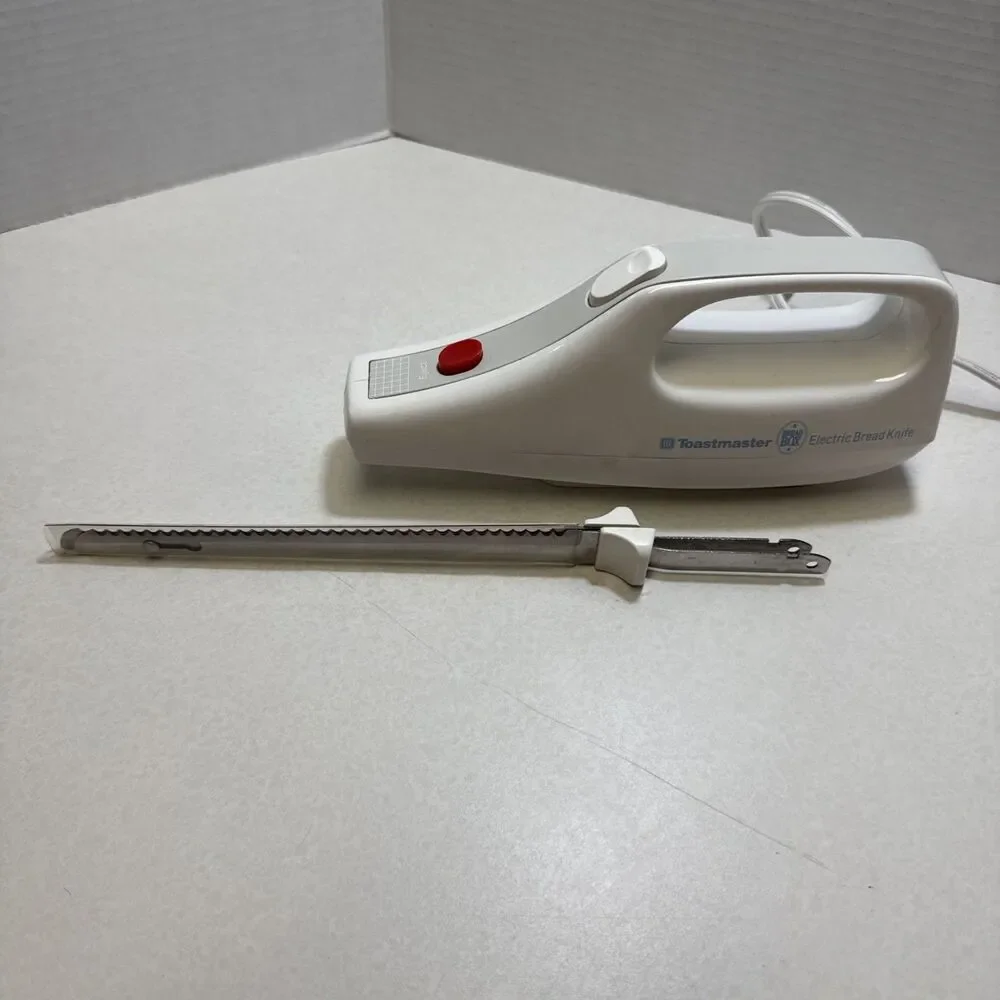 VINTAGE TOASTMASTER ELECTRIC KNIFE MODEL 61114 WORKS  - Use & Care Guide Incl.